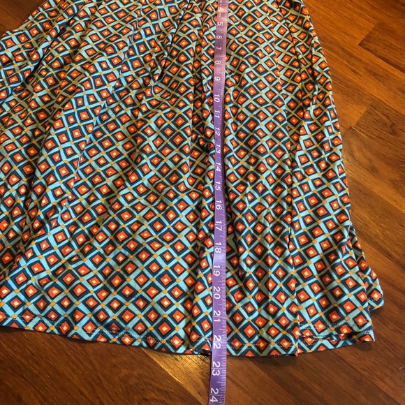 LuLaRoe Flowy Skirt. Size Small. Great condition! - Picture 4 of 6